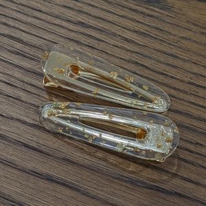 Set of 2 new hairclips